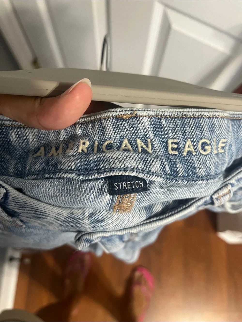 Light denim curvy mom short